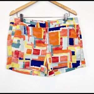 Flattering Tommy Hilfiger shorts